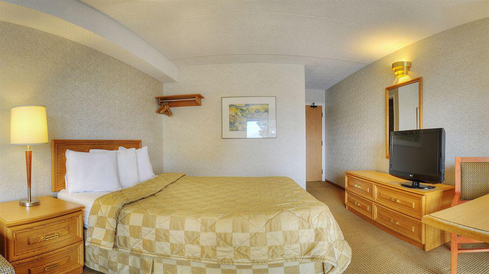 Quality Inn Leamington Exteriör bild